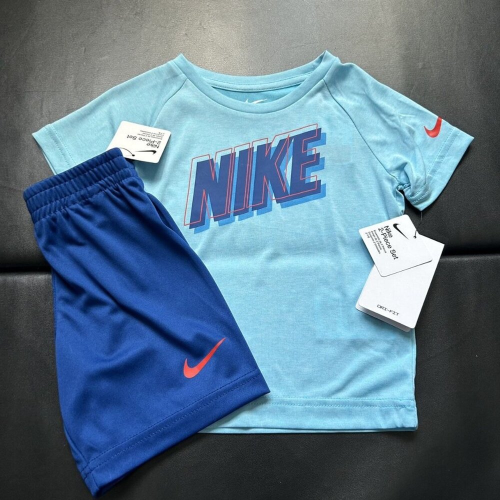 NWT Nike Athletic Set Boys Size 3T